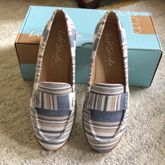 NWB LifeStride Zee Loafers - Picture 3 of 9